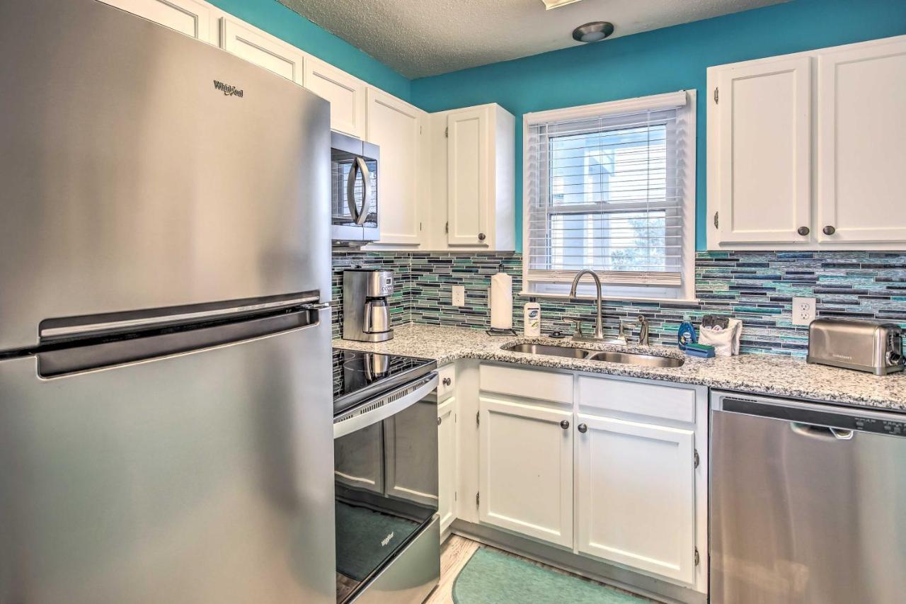 Surfside Beach Escape With Pool - Walk To Ocean! Myrtle Beach Exterior foto